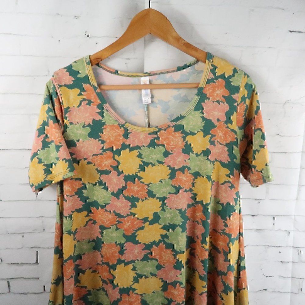 LULAROE GREEN, YELLOW & ORANGE FALL DESIGN SHORT SLEEVE MATERNITY TOP SIZE XXS - Picture 5 of 10